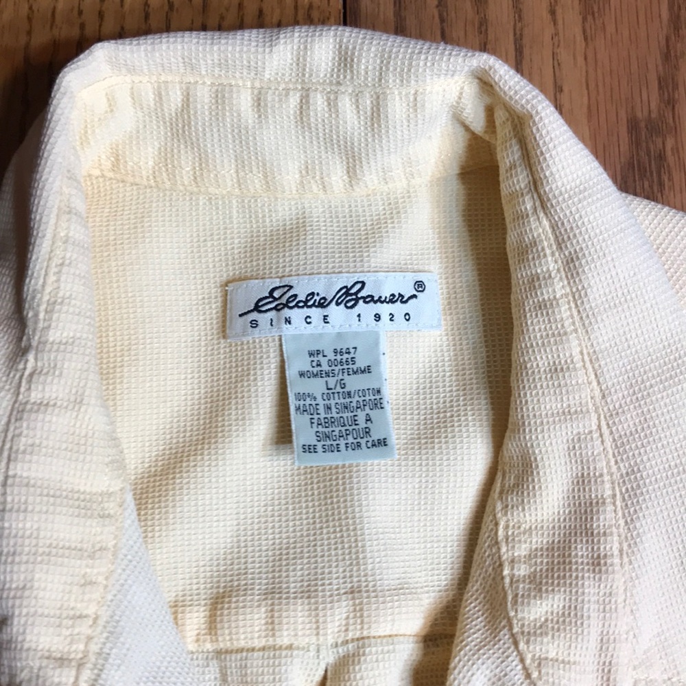 Button down - Picture 2 of 4